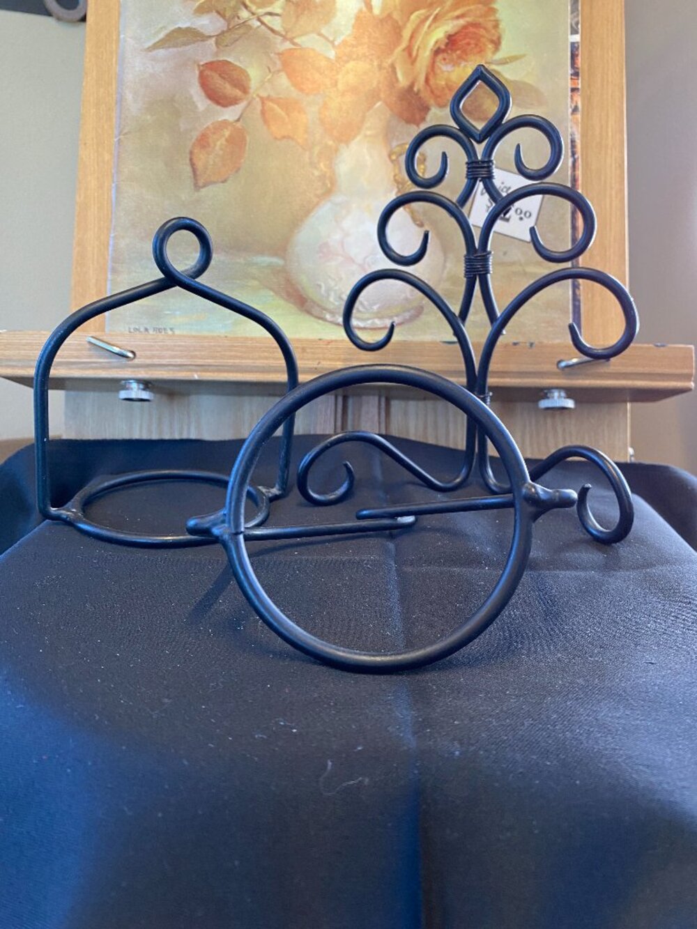 Set of 3 Decorative Black Metal Wrought Iron Bottle/Wine Wall Display/Holders
